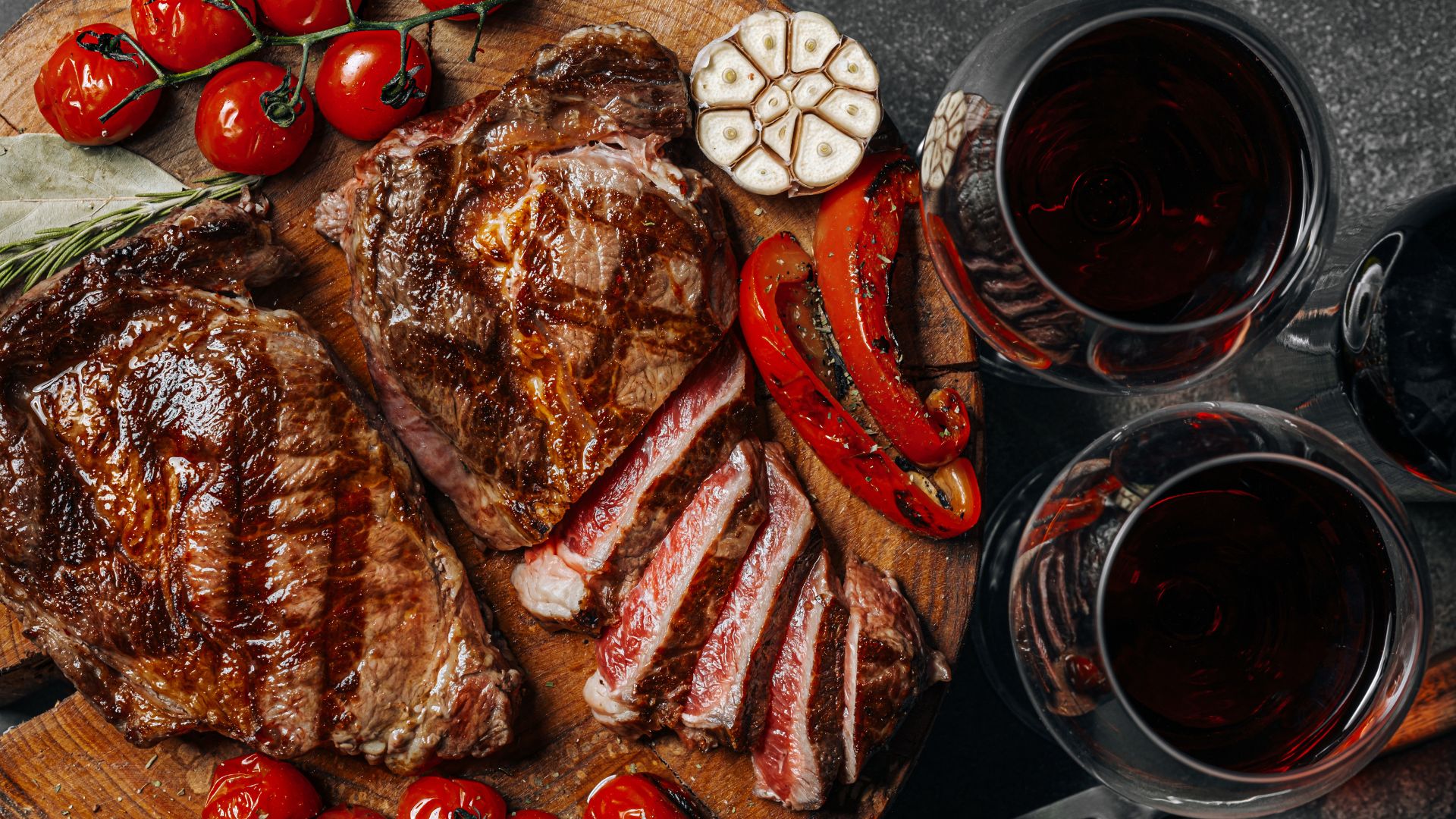 vino rosso e carne rossa
